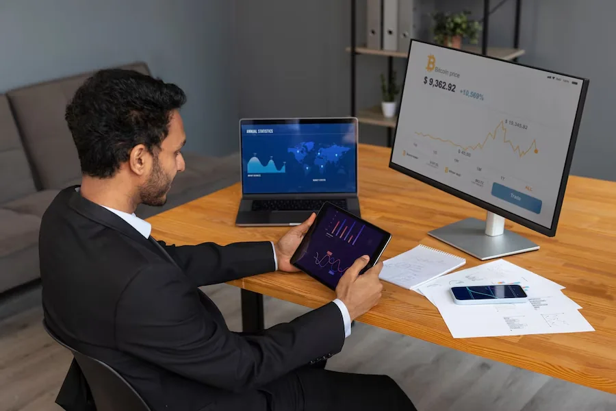 Understanding the workflow behind successful Managed Liquidity Pools management.